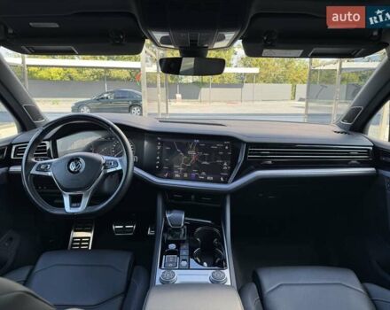 Белый Фольксваген Туарег, объемом двигателя 2.97 л и пробегом 148 тыс. км за 54500 $, фото 11 на Automoto.ua