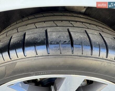 Белый Фольксваген Туарег, объемом двигателя 2.97 л и пробегом 103 тыс. км за 59500 $, фото 21 на Automoto.ua