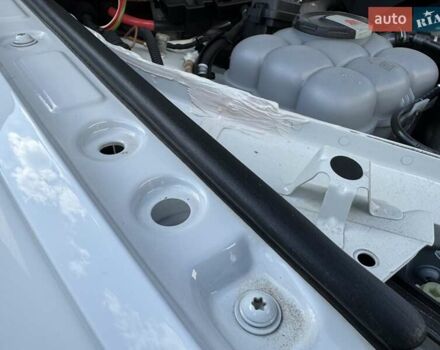 Белый Фольксваген Туарег, объемом двигателя 2.97 л и пробегом 148 тыс. км за 54500 $, фото 46 на Automoto.ua