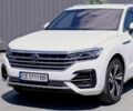 Білий Фольксваген Туарег, об'ємом двигуна 3 л та пробігом 170 тис. км за 45000 $, фото 1 на Automoto.ua
