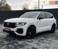 Білий Фольксваген Туарег, об'ємом двигуна 2.97 л та пробігом 148 тис. км за 53500 $, фото 1 на Automoto.ua
