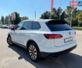 Білий Фольксваген Туарег, об'ємом двигуна 3 л та пробігом 113 тис. км за 43900 $, фото 6 на Automoto.ua