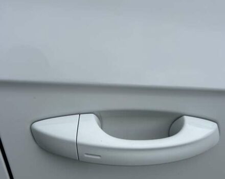 Білий Фольксваген Туарег, об'ємом двигуна 3 л та пробігом 95 тис. км за 53500 $, фото 38 на Automoto.ua