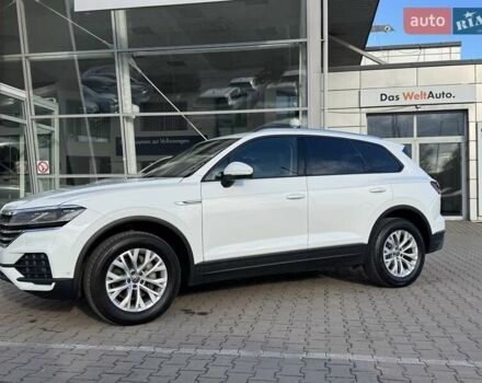Фольксваген Туарег 2020 у Чернівцях на Automoto.ua Білий Фольксваген Туарег, об'ємом двигуна 3 л та пробігом 190 тис. км за 37800 $, фото 2 на Automoto.ua