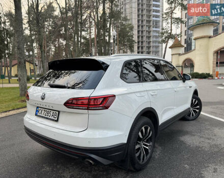 Белый Фольксваген Туарег, объемом двигателя 3 л и пробегом 109 тыс. км за 39700 $, фото 40 на Automoto.ua