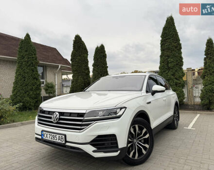 Білий Фольксваген Туарег, об'ємом двигуна 3 л та пробігом 107 тис. км за 42500 $, фото 34 на Automoto.ua