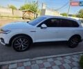 Белый Фольксваген Туарег, объемом двигателя 2.99 л и пробегом 128 тыс. км за 42000 $, фото 2 на Automoto.ua