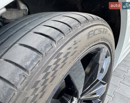 Белый Фольксваген Туарег, объемом двигателя 2.97 л и пробегом 148 тыс. км за 54500 $, фото 56 на Automoto.ua