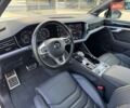 Белый Фольксваген Туарег, объемом двигателя 2.97 л и пробегом 148 тыс. км за 54500 $, фото 13 на Automoto.ua