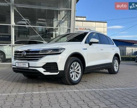 Фольксваген Туарег 2020 у Чернівцях на Automoto.ua Білий Фольксваген Туарег, об'ємом двигуна 3 л та пробігом 190 тис. км за 37800 $, фото 1 на Automoto.ua