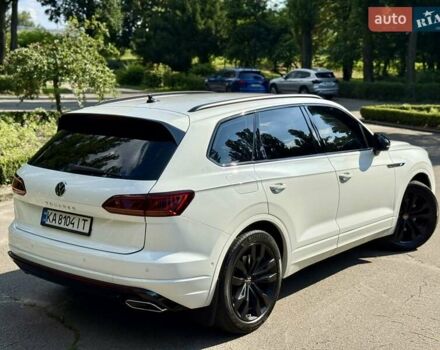 Білий Фольксваген Туарег, об'ємом двигуна 3 л та пробігом 170 тис. км за 42950 $, фото 19 на Automoto.ua