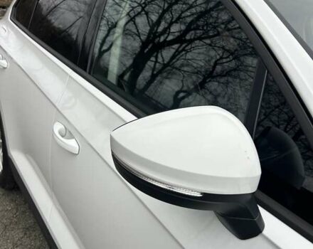 Білий Фольксваген Туарег, об'ємом двигуна 3 л та пробігом 95 тис. км за 53500 $, фото 40 на Automoto.ua