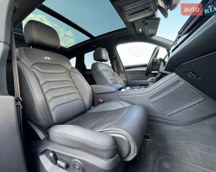 Белый Фольксваген Туарег, объемом двигателя 2.97 л и пробегом 148 тыс. км за 54500 $, фото 17 на Automoto.ua