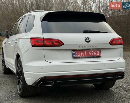 Белый Фольксваген Туарег, объемом двигателя 2.97 л и пробегом 90 тыс. км за 59989 $, фото 8 на Automoto.ua