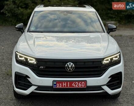Білий Фольксваген Туарег, об'ємом двигуна 2.97 л та пробігом 90 тис. км за 61777 $, фото 13 на Automoto.ua