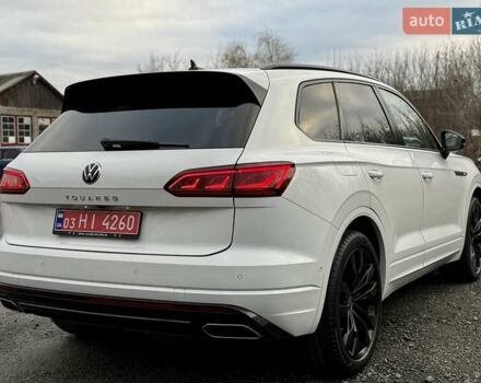 Белый Фольксваген Туарег, объемом двигателя 2.97 л и пробегом 90 тыс. км за 59989 $, фото 13 на Automoto.ua