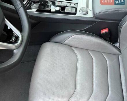 Белый Фольксваген Туарег, объемом двигателя 2.97 л и пробегом 90 тыс. км за 59989 $, фото 18 на Automoto.ua