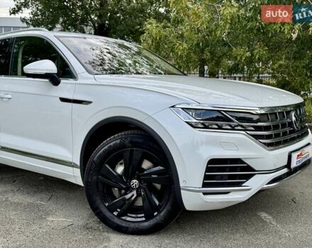 Белый Фольксваген Туарег, объемом двигателя 2.99 л и пробегом 40 тыс. км за 64990 $, фото 1 на Automoto.ua