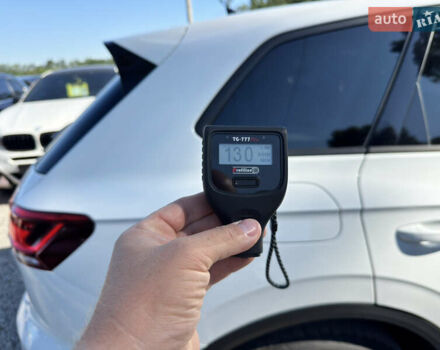 Белый Фольксваген Туарег, объемом двигателя 2 л и пробегом 145 тыс. км за 39950 $, фото 25 на Automoto.ua