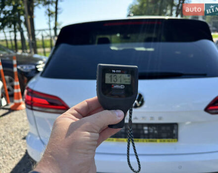 Белый Фольксваген Туарег, объемом двигателя 2 л и пробегом 145 тыс. км за 39950 $, фото 24 на Automoto.ua