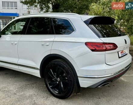 Белый Фольксваген Туарег, объемом двигателя 2.99 л и пробегом 40 тыс. км за 64990 $, фото 9 на Automoto.ua