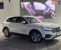 Белый Фольксваген Туарег, объемом двигателя 2.97 л и пробегом 48 тыс. км за 48999 $, фото 2 на Automoto.ua