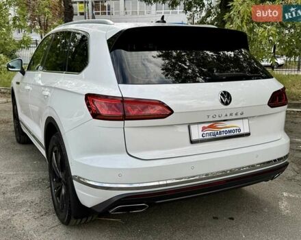 Белый Фольксваген Туарег, объемом двигателя 2.99 л и пробегом 40 тыс. км за 64990 $, фото 10 на Automoto.ua
