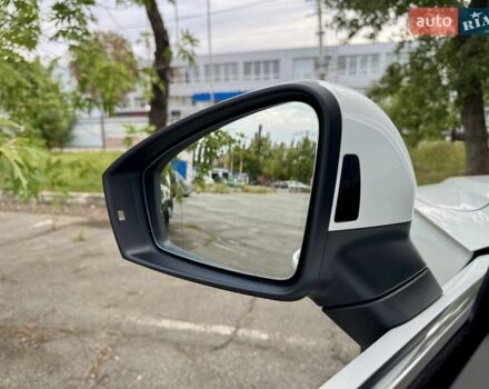 Белый Фольксваген Туарег, объемом двигателя 2.99 л и пробегом 40 тыс. км за 64990 $, фото 22 на Automoto.ua