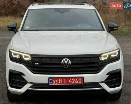 Белый Фольксваген Туарег, объемом двигателя 2.97 л и пробегом 90 тыс. км за 59989 $, фото 16 на Automoto.ua