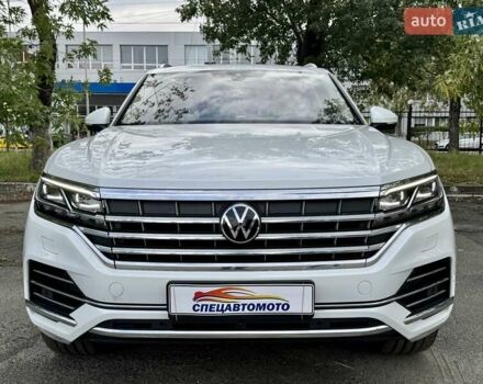 Белый Фольксваген Туарег, объемом двигателя 2.99 л и пробегом 40 тыс. км за 64990 $, фото 7 на Automoto.ua