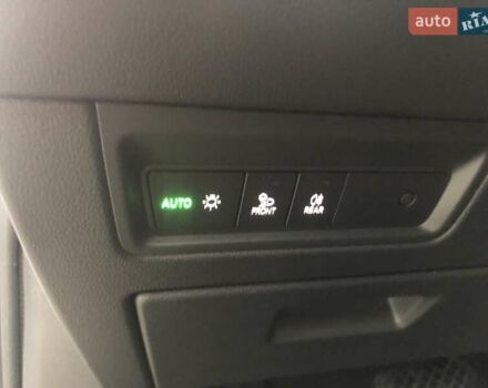 Белый Фольксваген Туарег, объемом двигателя 3 л и пробегом 44 тыс. км за 47000 $, фото 11 на Automoto.ua