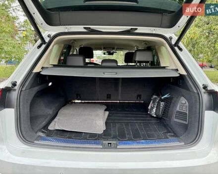 Белый Фольксваген Туарег, объемом двигателя 2.99 л и пробегом 40 тыс. км за 64990 $, фото 41 на Automoto.ua