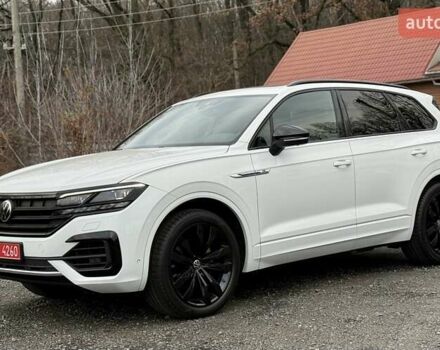 Белый Фольксваген Туарег, объемом двигателя 2.97 л и пробегом 90 тыс. км за 59989 $, фото 6 на Automoto.ua