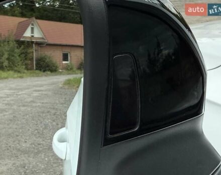 Белый Фольксваген Туарег, объемом двигателя 2.97 л и пробегом 90 тыс. км за 59989 $, фото 65 на Automoto.ua