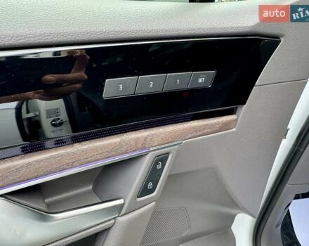 Белый Фольксваген Туарег, объемом двигателя 2.99 л и пробегом 40 тыс. км за 64990 $, фото 24 на Automoto.ua