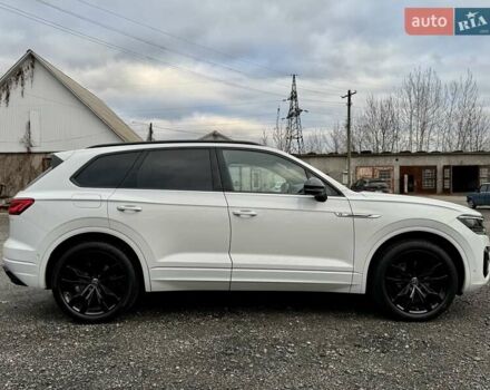 Белый Фольксваген Туарег, объемом двигателя 2.97 л и пробегом 90 тыс. км за 59989 $, фото 12 на Automoto.ua