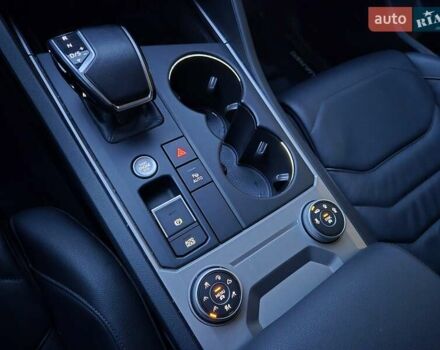 Белый Фольксваген Туарег, объемом двигателя 2.97 л и пробегом 48 тыс. км за 48999 $, фото 15 на Automoto.ua