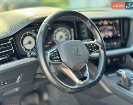 Белый Фольксваген Туарег, объемом двигателя 2 л и пробегом 145 тыс. км за 39950 $, фото 5 на Automoto.ua