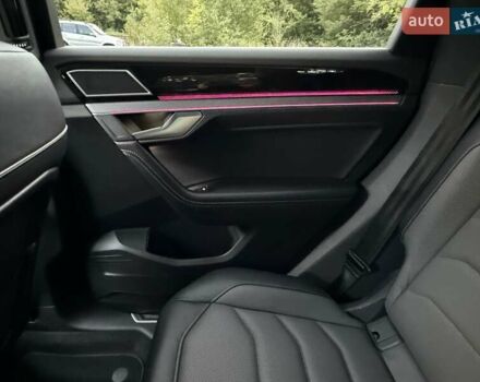 Белый Фольксваген Туарег, объемом двигателя 2.97 л и пробегом 90 тыс. км за 59989 $, фото 49 на Automoto.ua