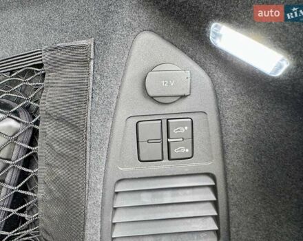 Белый Фольксваген Туарег, объемом двигателя 2.99 л и пробегом 40 тыс. км за 64990 $, фото 42 на Automoto.ua