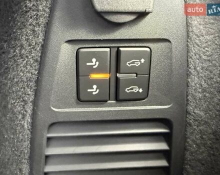 Белый Фольксваген Туарег, объемом двигателя 2.97 л и пробегом 90 тыс. км за 59989 $, фото 24 на Automoto.ua