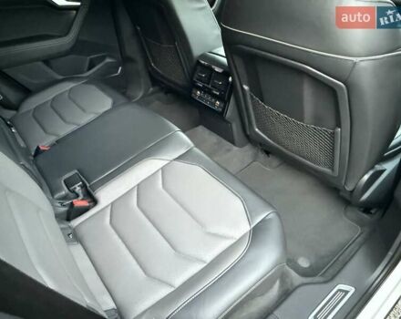 Белый Фольксваген Туарег, объемом двигателя 2.97 л и пробегом 90 тыс. км за 59989 $, фото 29 на Automoto.ua