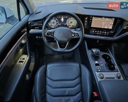 Белый Фольксваген Туарег, объемом двигателя 2.97 л и пробегом 48 тыс. км за 48999 $, фото 14 на Automoto.ua