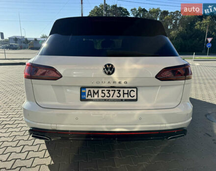 Белый Фольксваген Туарег, объемом двигателя 2.97 л и пробегом 138 тыс. км за 63000 $, фото 7 на Automoto.ua