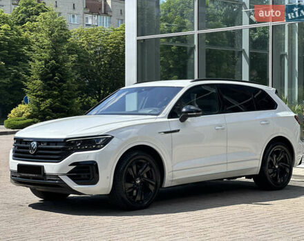 Білий Фольксваген Туарег, об'ємом двигуна 2.99 л та пробігом 26 тис. км за 69999 $, фото 7 на Automoto.ua