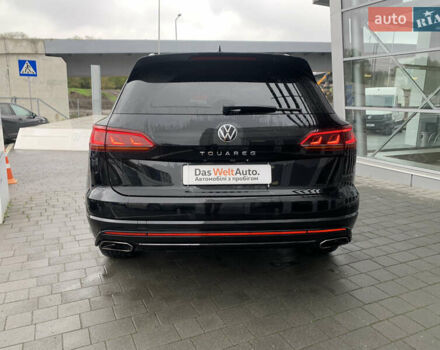 Білий Фольксваген Туарег, об'ємом двигуна 2.99 л та пробігом 88 тис. км за 64000 $, фото 1 на Automoto.ua