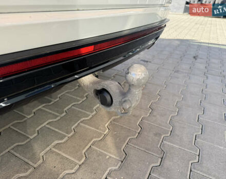 Белый Фольксваген Туарег, объемом двигателя 2.97 л и пробегом 138 тыс. км за 63000 $, фото 26 на Automoto.ua