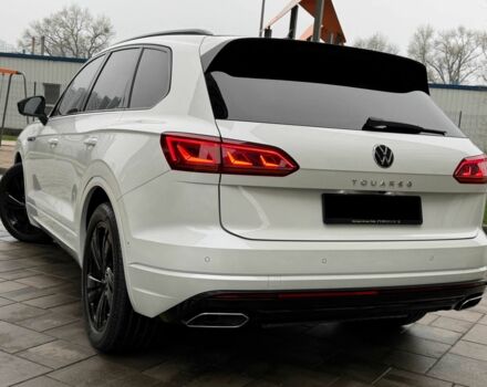 Білий Фольксваген Туарег, об'ємом двигуна 3 л та пробігом 63 тис. км за 62999 $, фото 1 на Automoto.ua