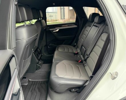 Білий Фольксваген Туарег, об'ємом двигуна 3 л та пробігом 63 тис. км за 62999 $, фото 14 на Automoto.ua