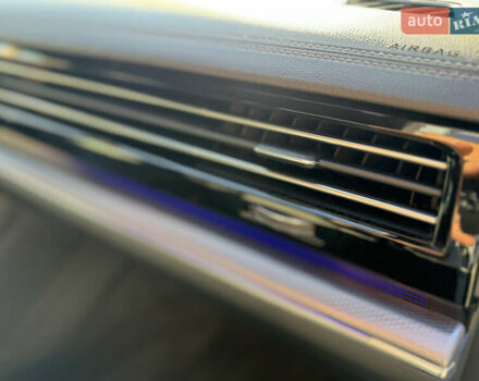 Белый Фольксваген Туарег, объемом двигателя 2.97 л и пробегом 138 тыс. км за 63000 $, фото 32 на Automoto.ua